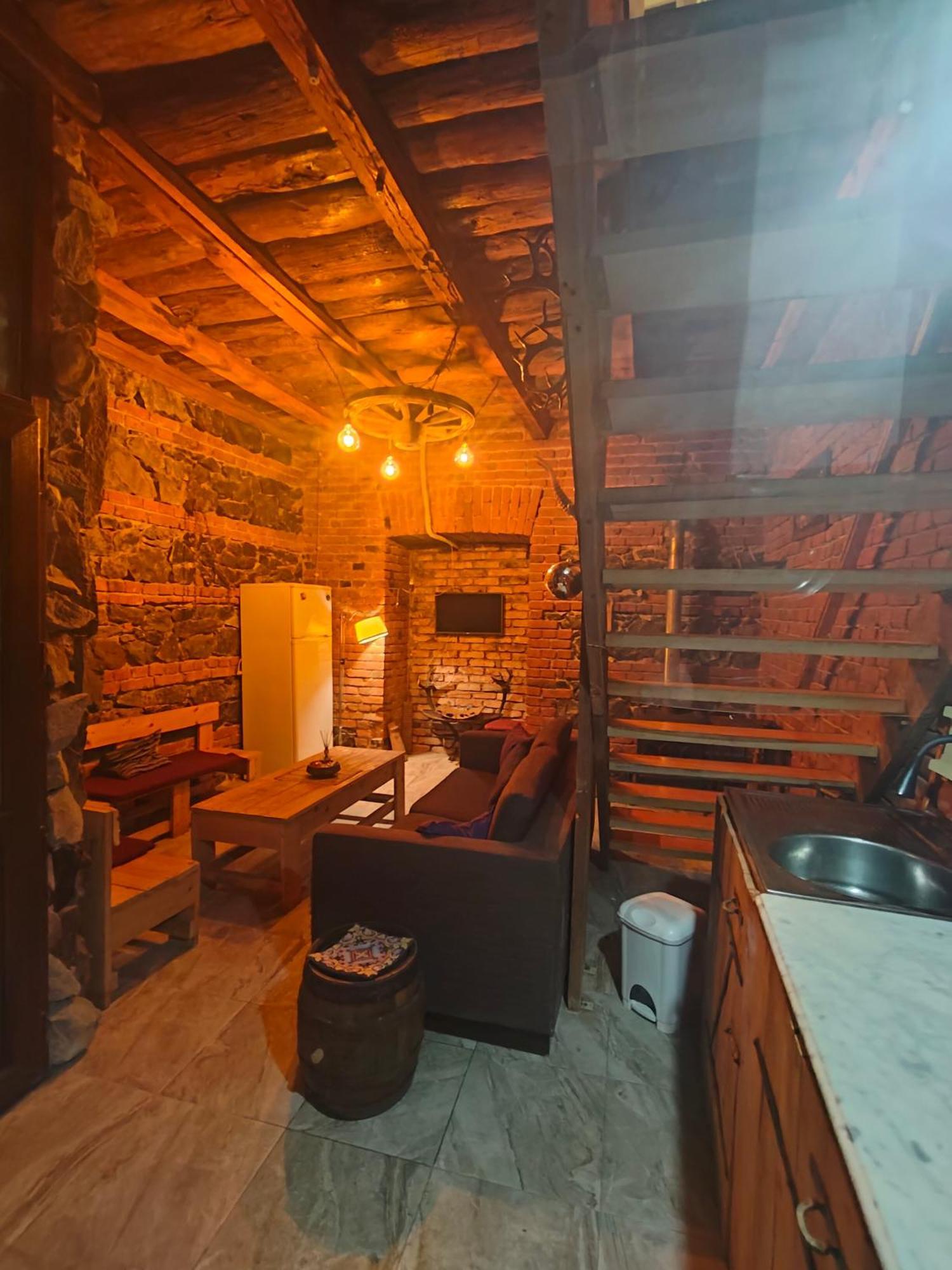 Ambience Hostel & Apartments Tbilisi Exterior photo